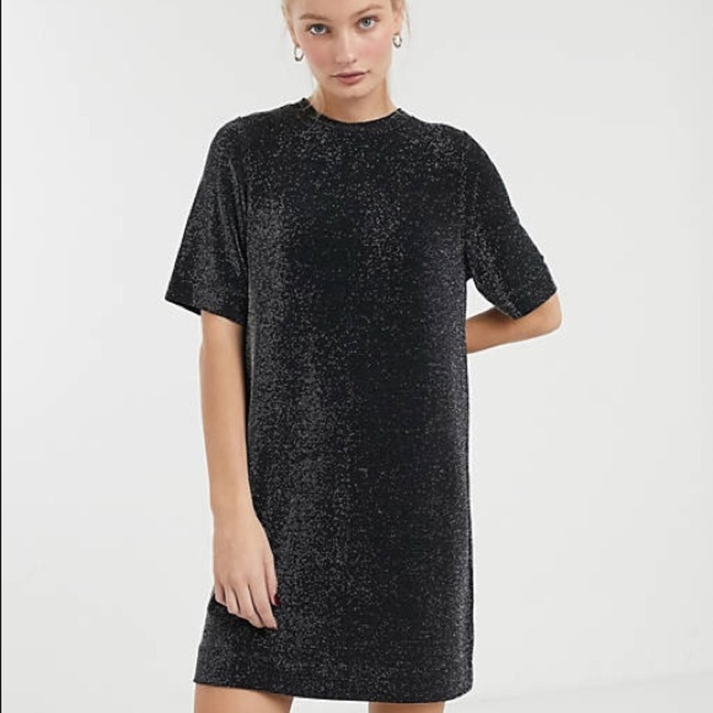 NWT Monki Sparkle T-Shirt Dress